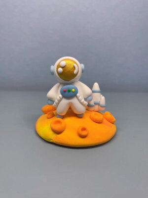 Charming Clay Astronaut - Handmade with Precision